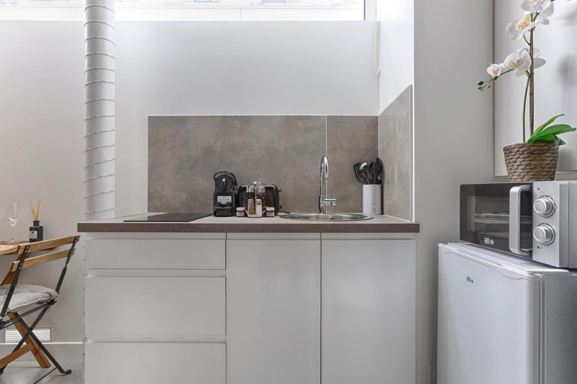 Appartement Mykeypers - Lovely With Jacuzzi Parijs