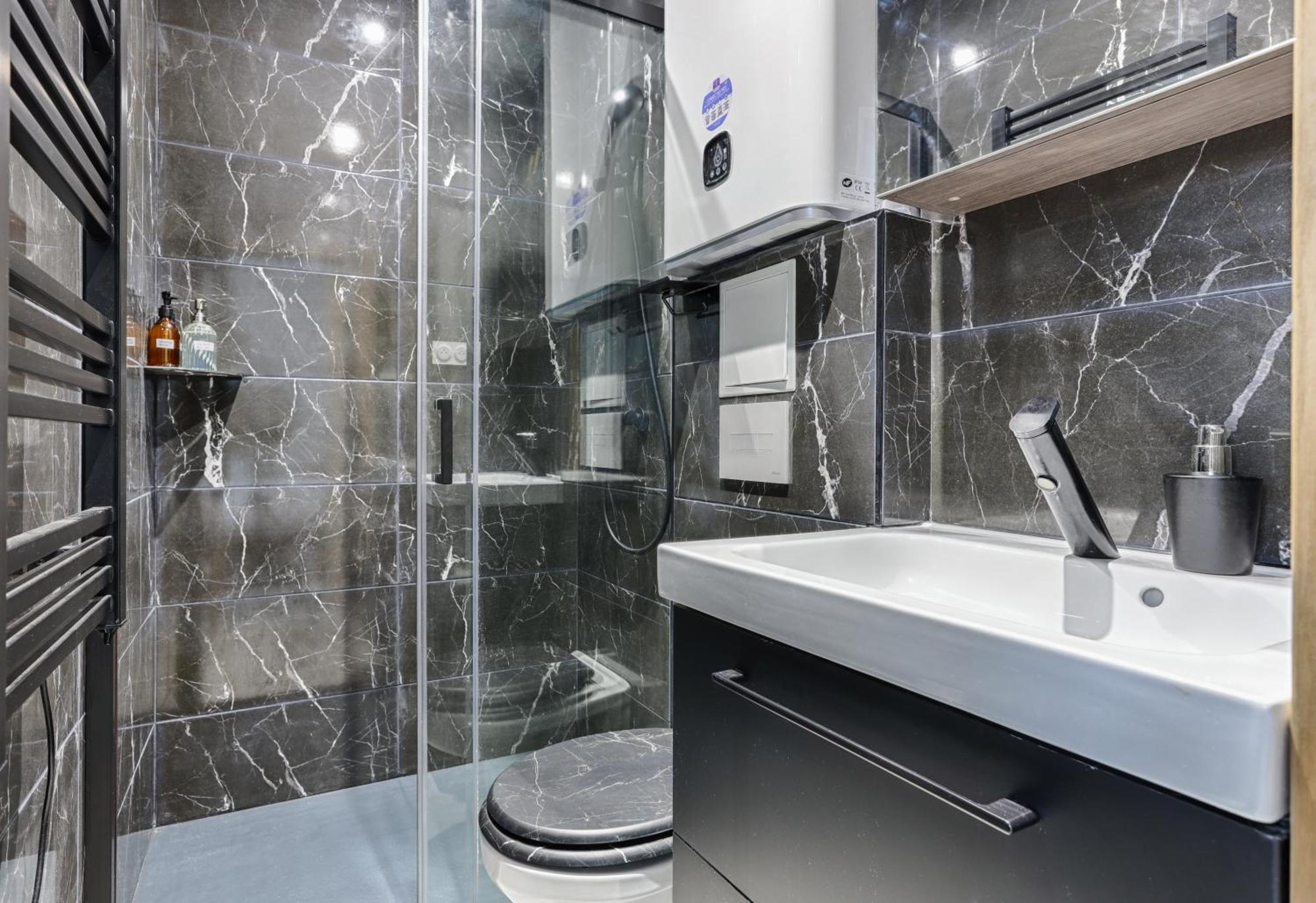 Mykeypers - Lovely With Jacuzzi Appartement